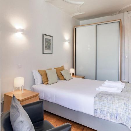 Porto 61 - Bright 2Br W/ Balcony By Lovelystay Exterior photo